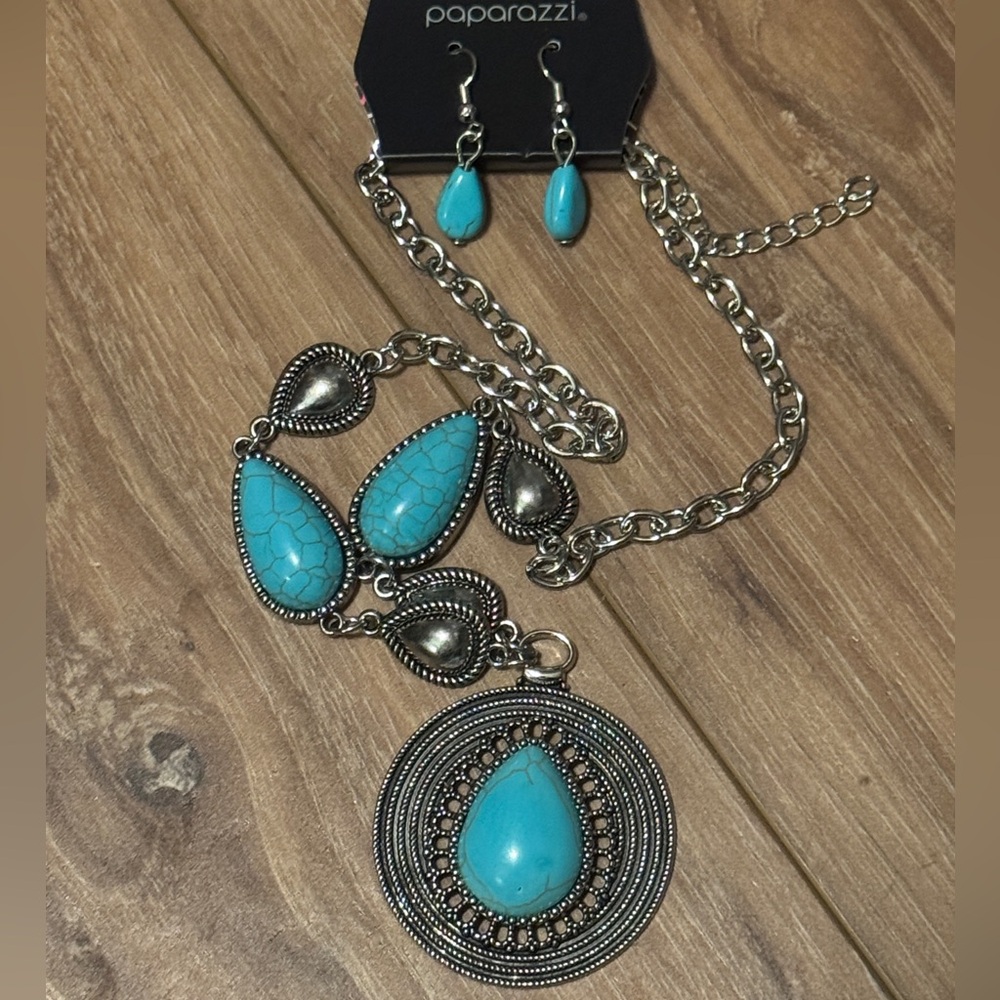 Paparazzi Silver tone and Turquoise fashion Jewelry Set